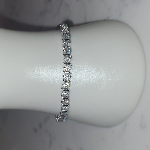 Diamonique Tennis Bracelet - Picture 2 of 7